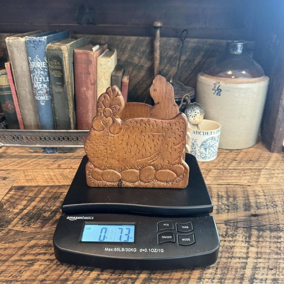 Vintage Hen Laying Eggs Wood Carved Napkin Holder Farmhouse Country Cottage - Picture 6 of 6